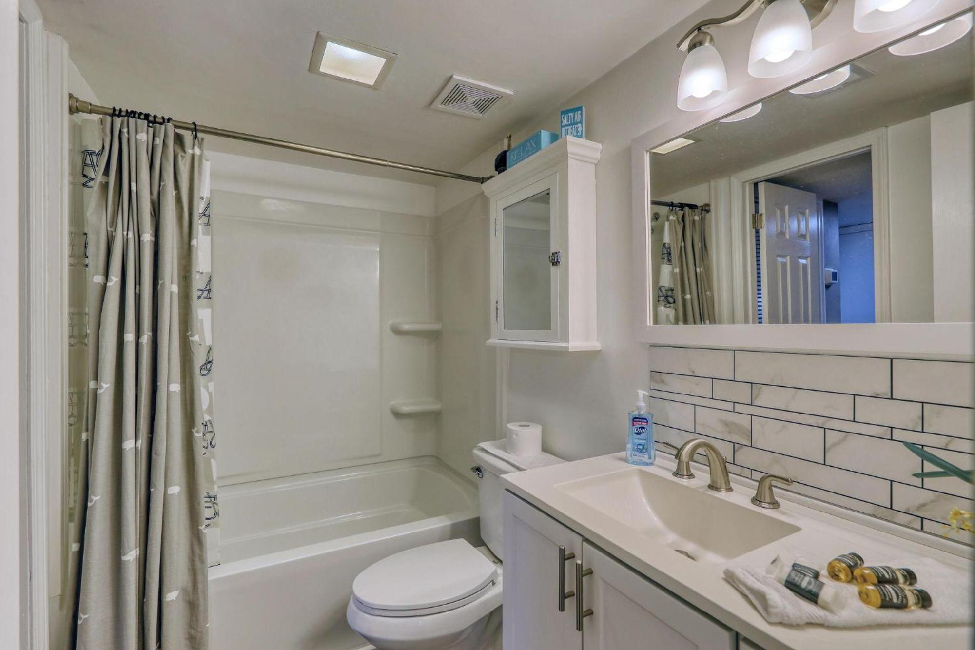 Вилла 5905 S Kings Hwy, 4203 - Ocean Walk Sleeps 4 Миртл-Бич Экстерьер фото