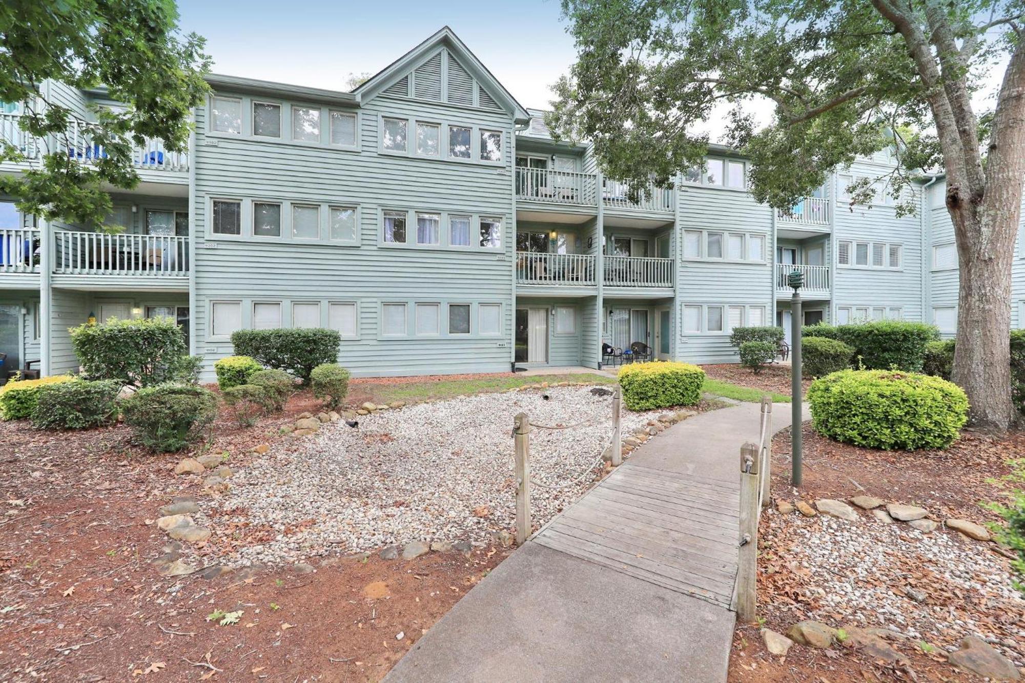Вилла 5905 S Kings Hwy, 4203 - Ocean Walk Sleeps 4 Миртл-Бич Экстерьер фото