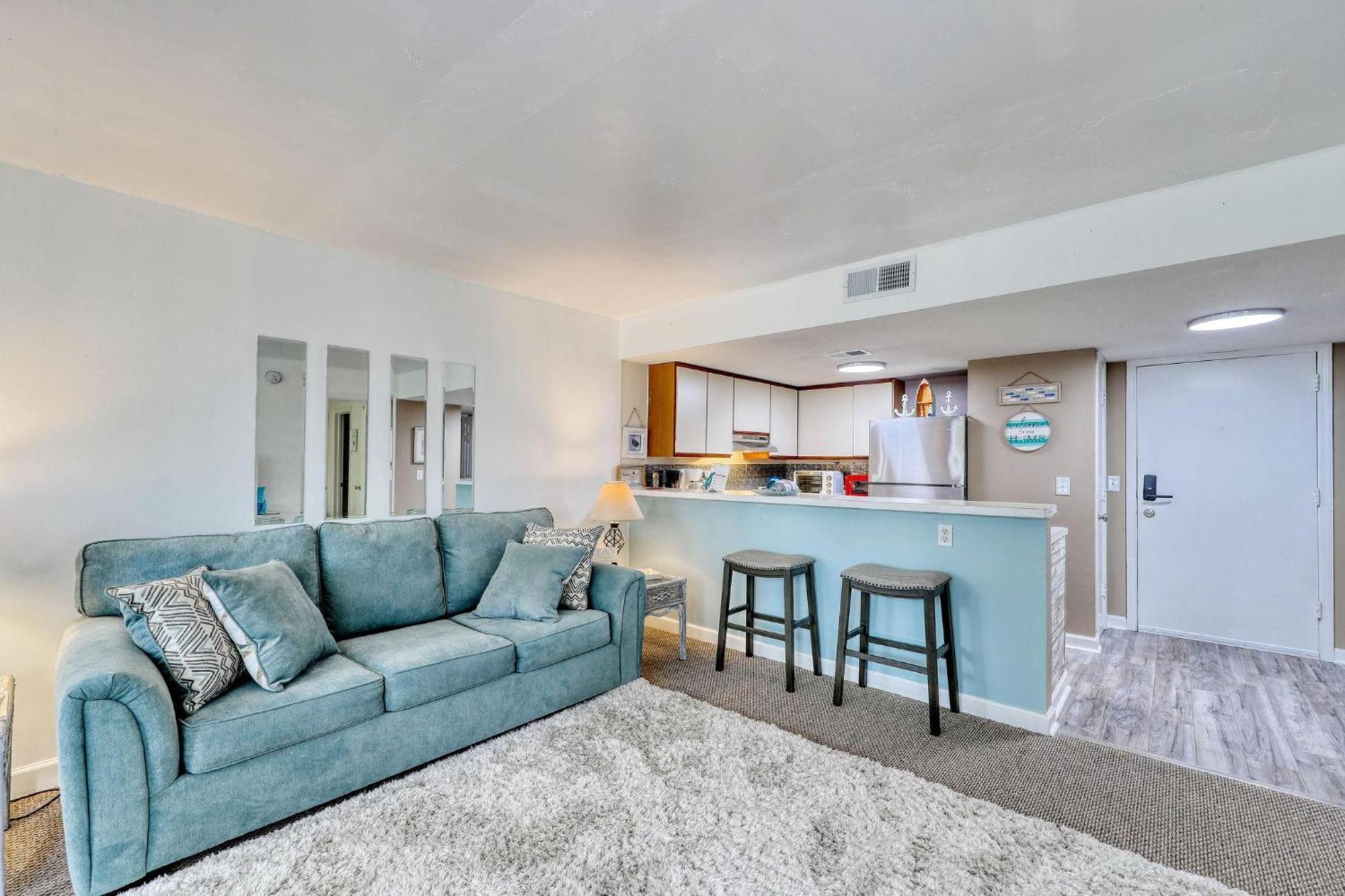 Вилла 5905 S Kings Hwy, 4203 - Ocean Walk Sleeps 4 Миртл-Бич Экстерьер фото